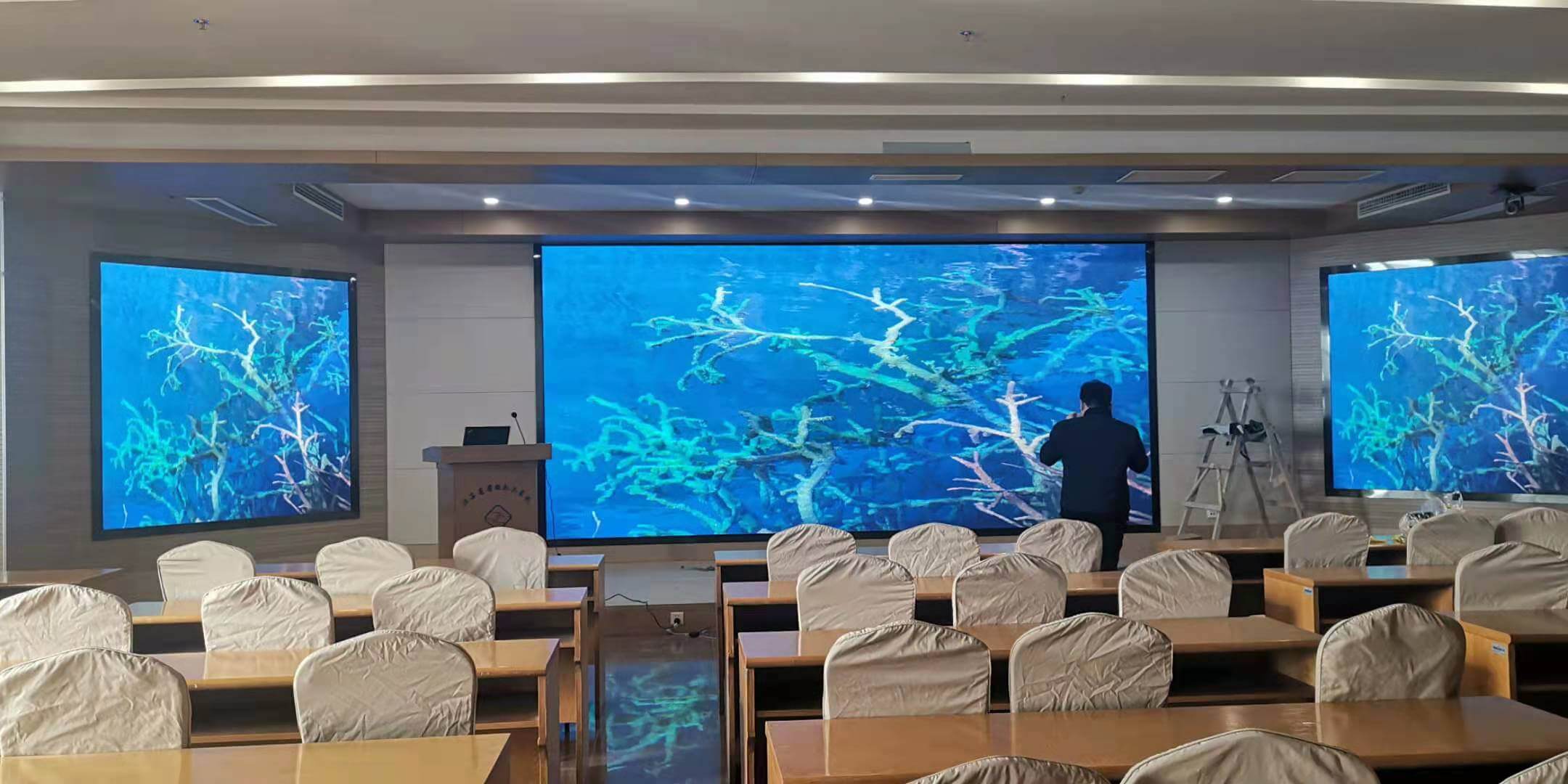 江蘇省省級(jí)機(jī)關(guān)醫(yī)院 R1.8顯示屏項(xiàng)目